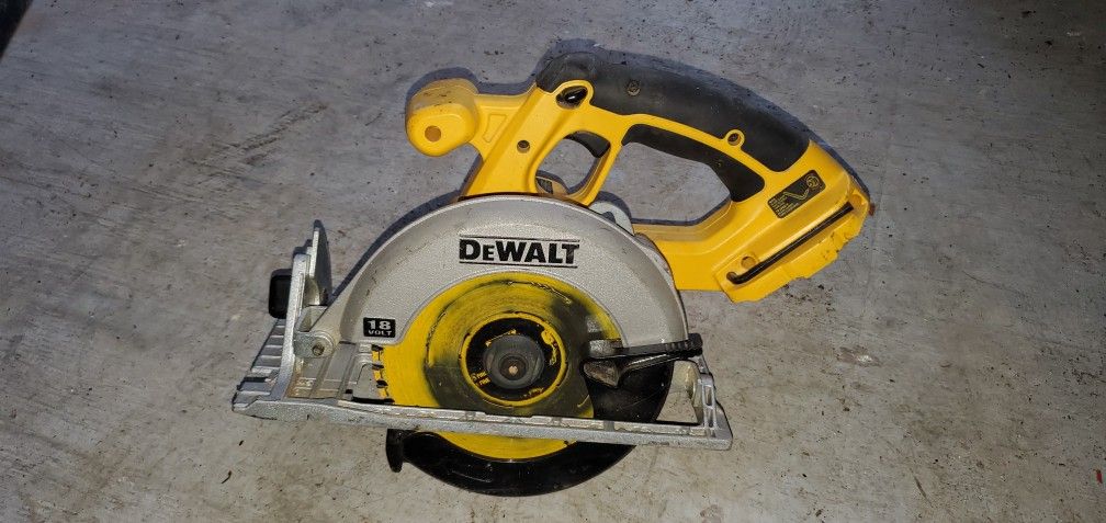 18V Dewalt Circular Saw