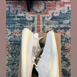 Adidas Yeezy Boost 350 V2 - Bone  size 9.5 M