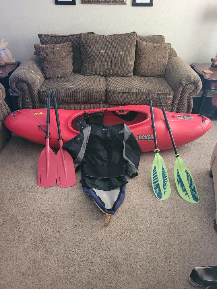 Used Large Super Hero Jackson Kayak