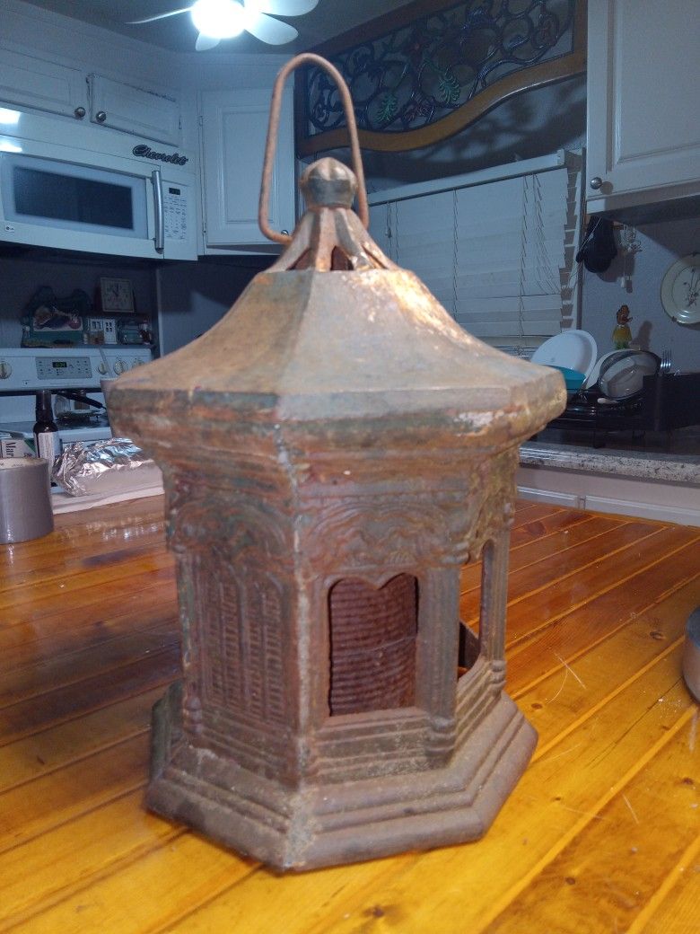 Early 1920s Japanese Cast-iron Bird Feeder