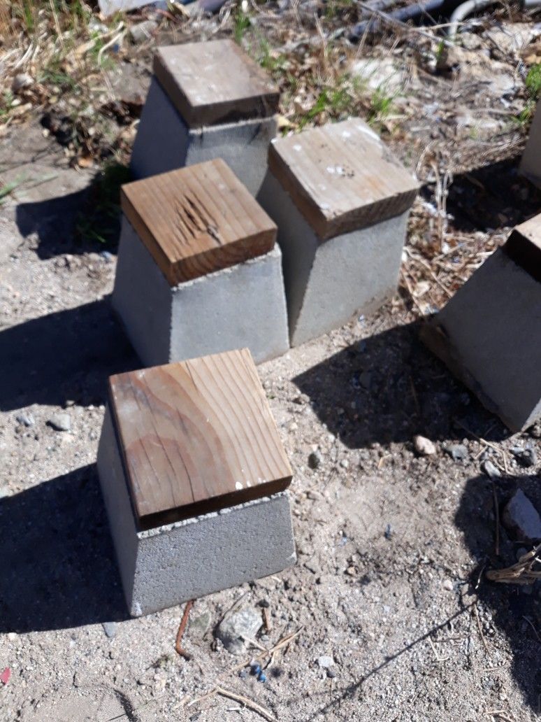 Torres De Concreto Para Levantar Postes $20 Por Los 5
