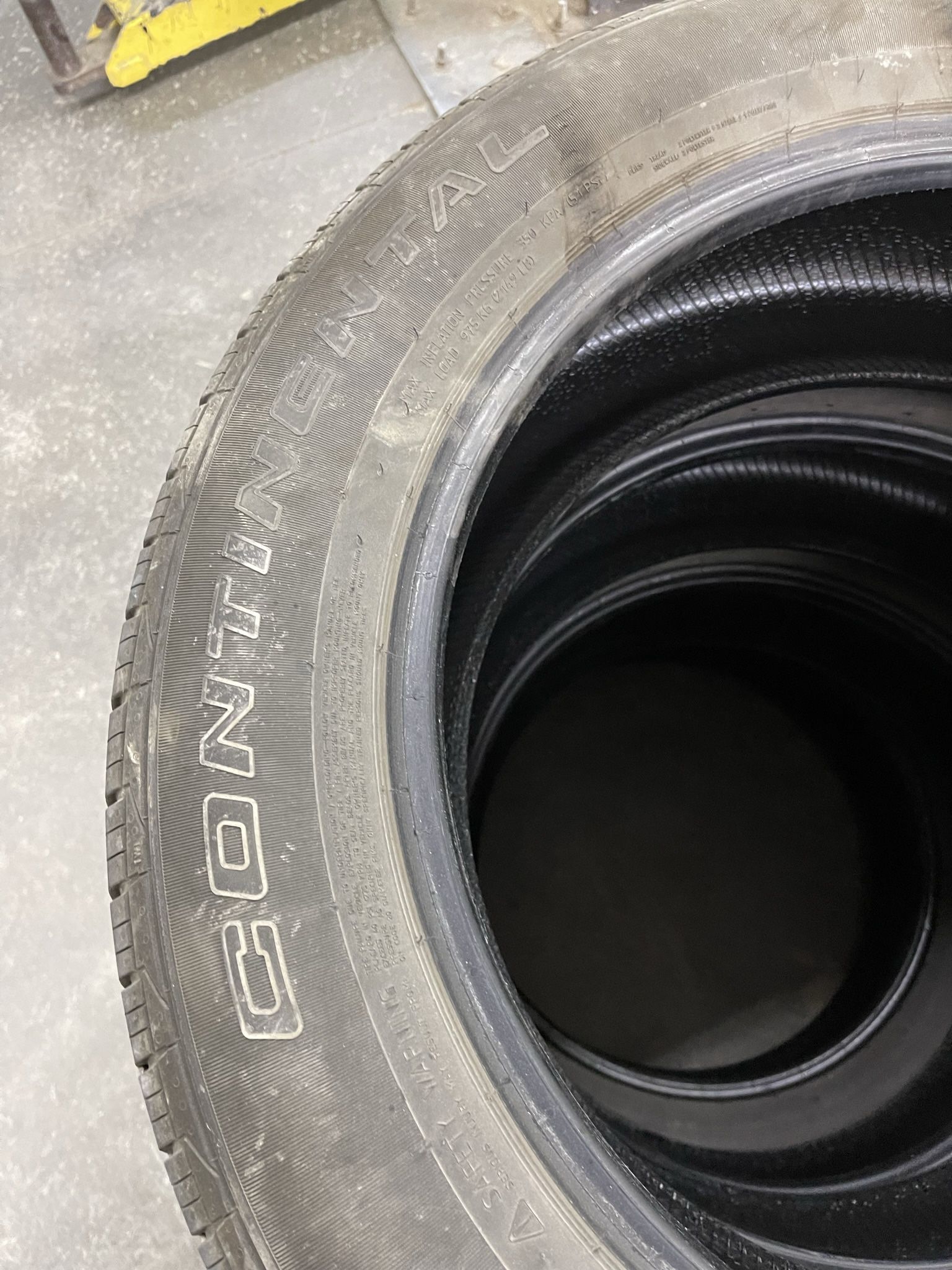 255/55R20 Continental Cross contact 