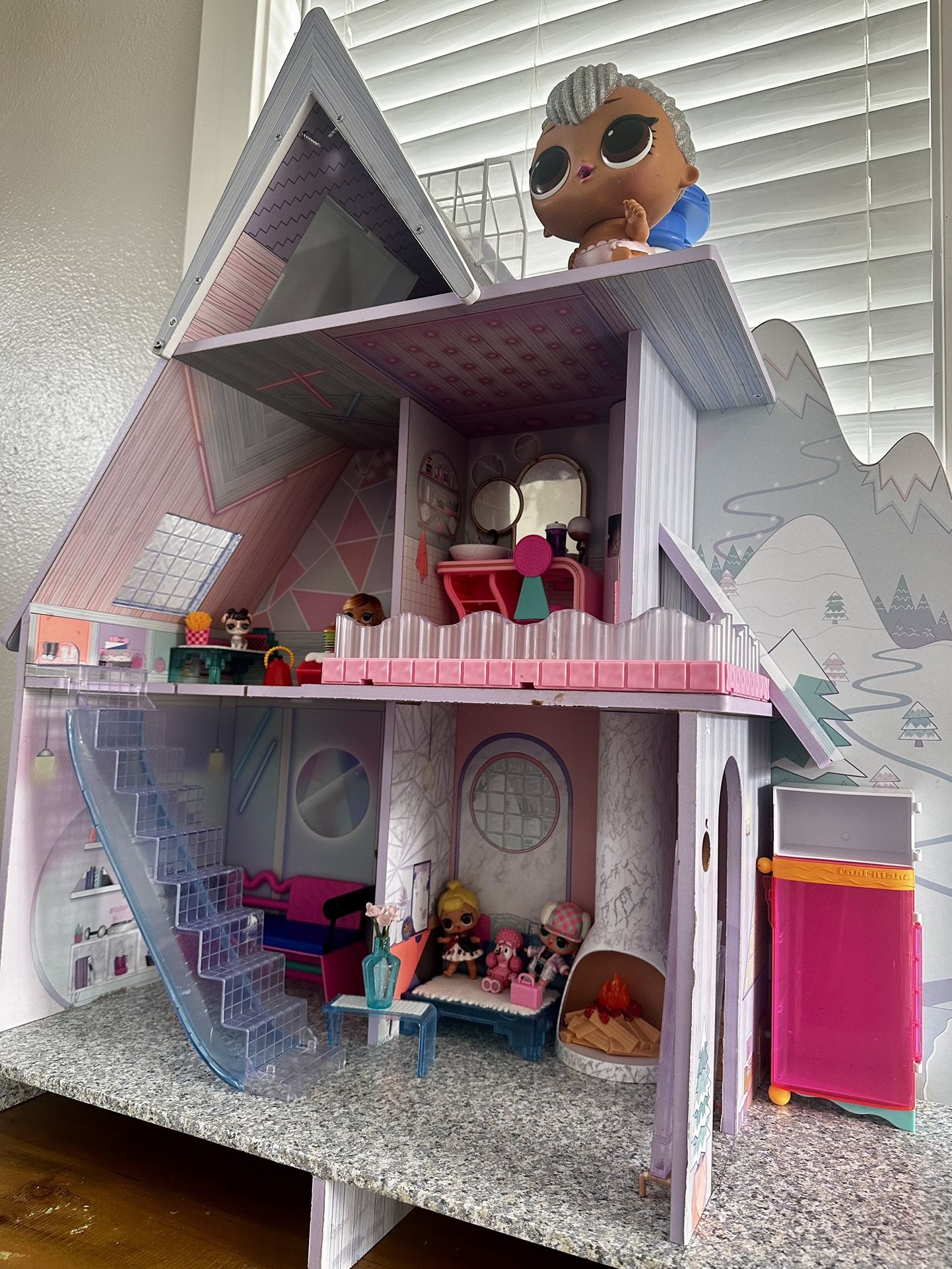 LOL Doll house