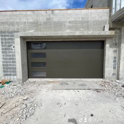 Impacto Garage Doors 