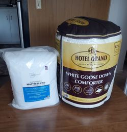 Hotel Grand White Goose Down Comforter, featuring a 500 thread count cotton cover and 650 fill power