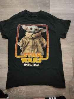Star Wars Mandalorian Tshirt Size Small Juniors 