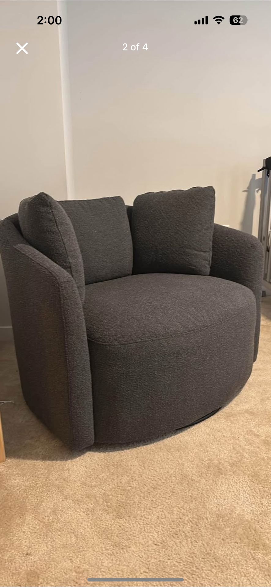 Chair Oversized And Turns