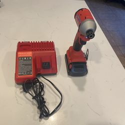 Milwaukee M18 1/4 Impact Driver