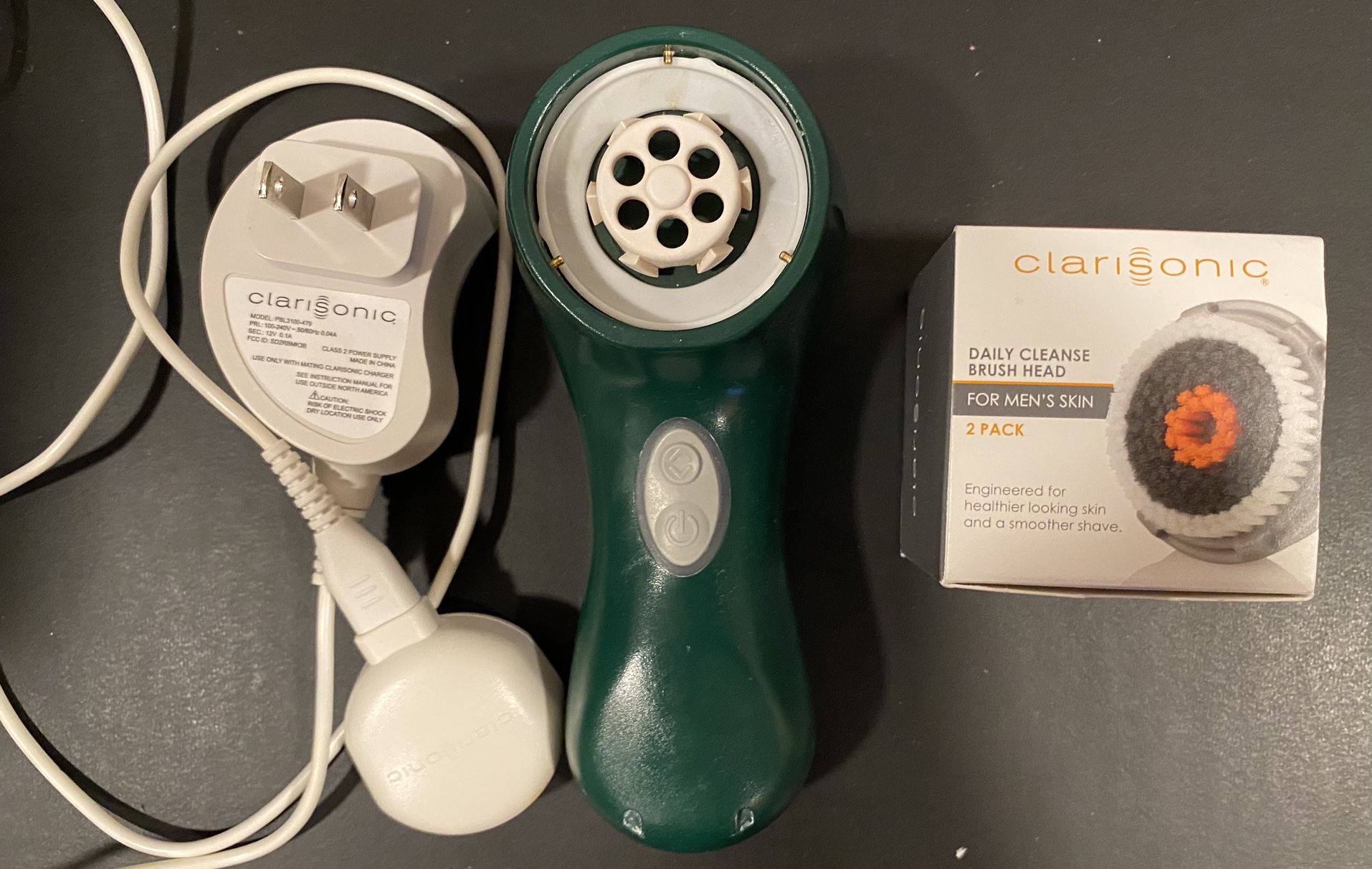 Clarisonic MIA 2 TWO SPEED SONIC FACIAL CLEANSING With New Pack Of Heads
