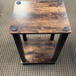 Simplistic  End Table 