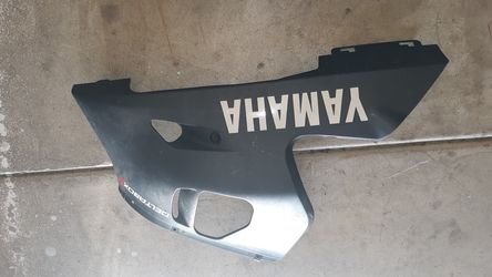 2001 yamaha r6 lower right fairing