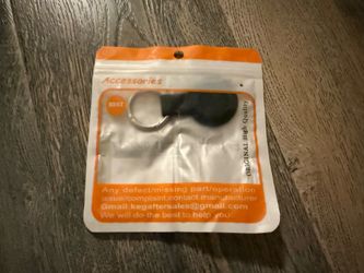 Apple AirTag Rubber Keychain Holder (1)