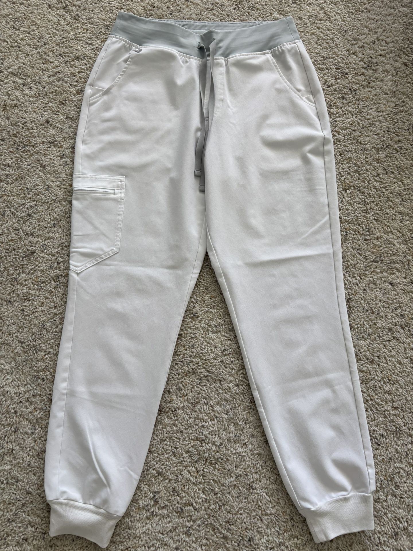 White FIGS Jogger Scrub Pants – Size M – $12