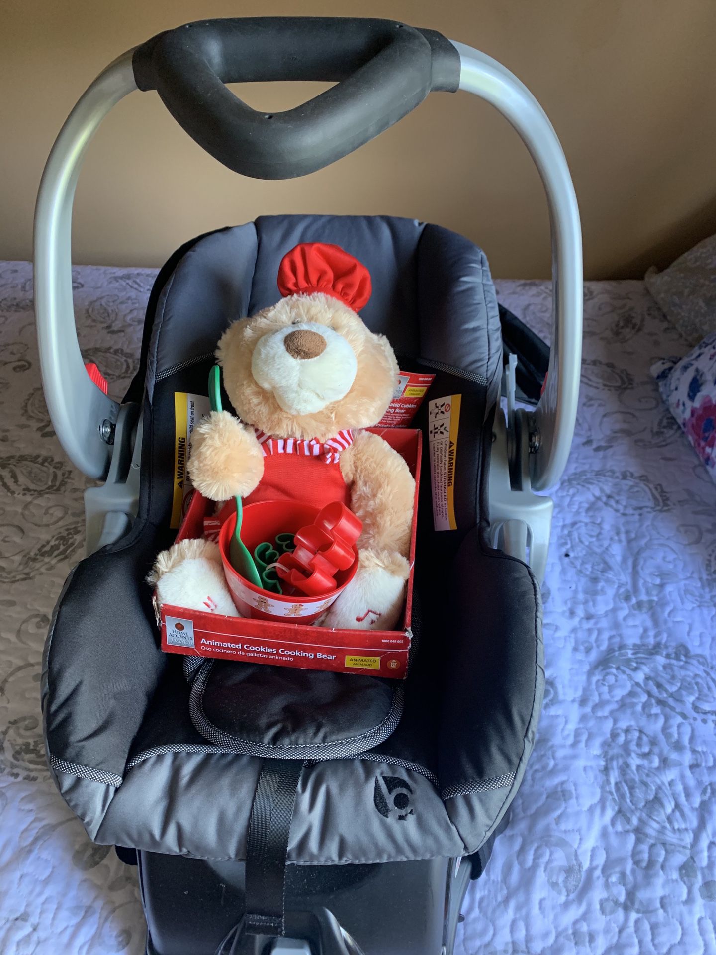 Infant Car seat Like New