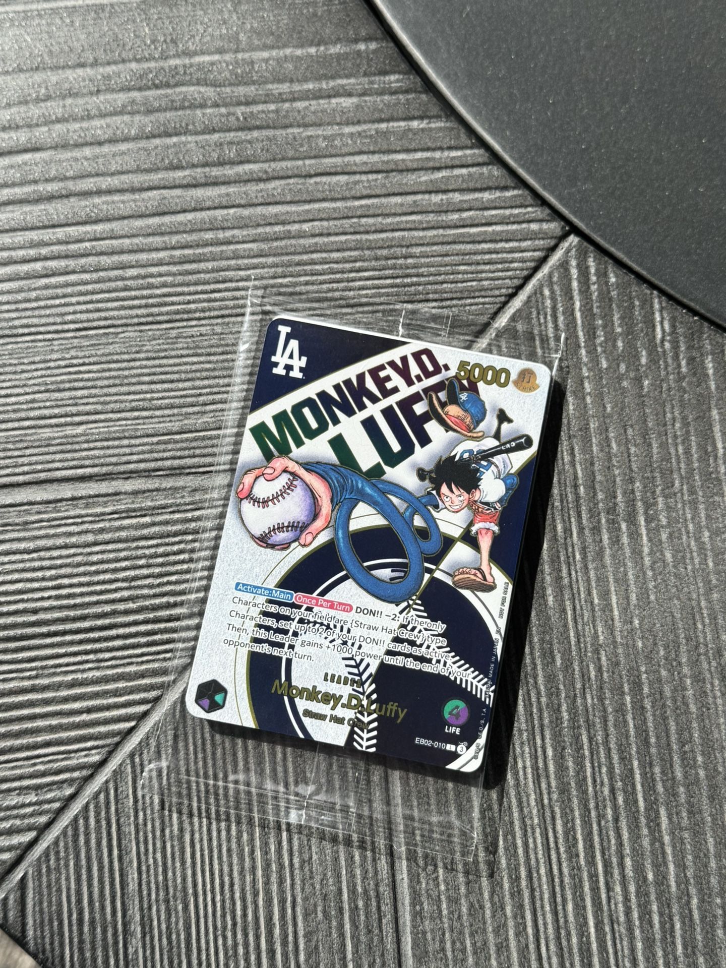 🔥 One Piece x LA Dodgers Collab Card – Brand New 🔥