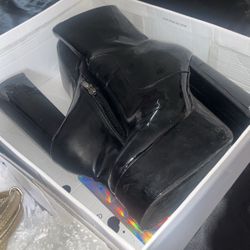 mid rise Boots