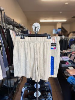 Women’s linen blend shorts