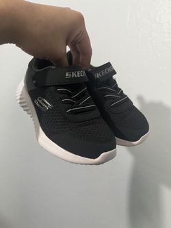 Boys sketchers