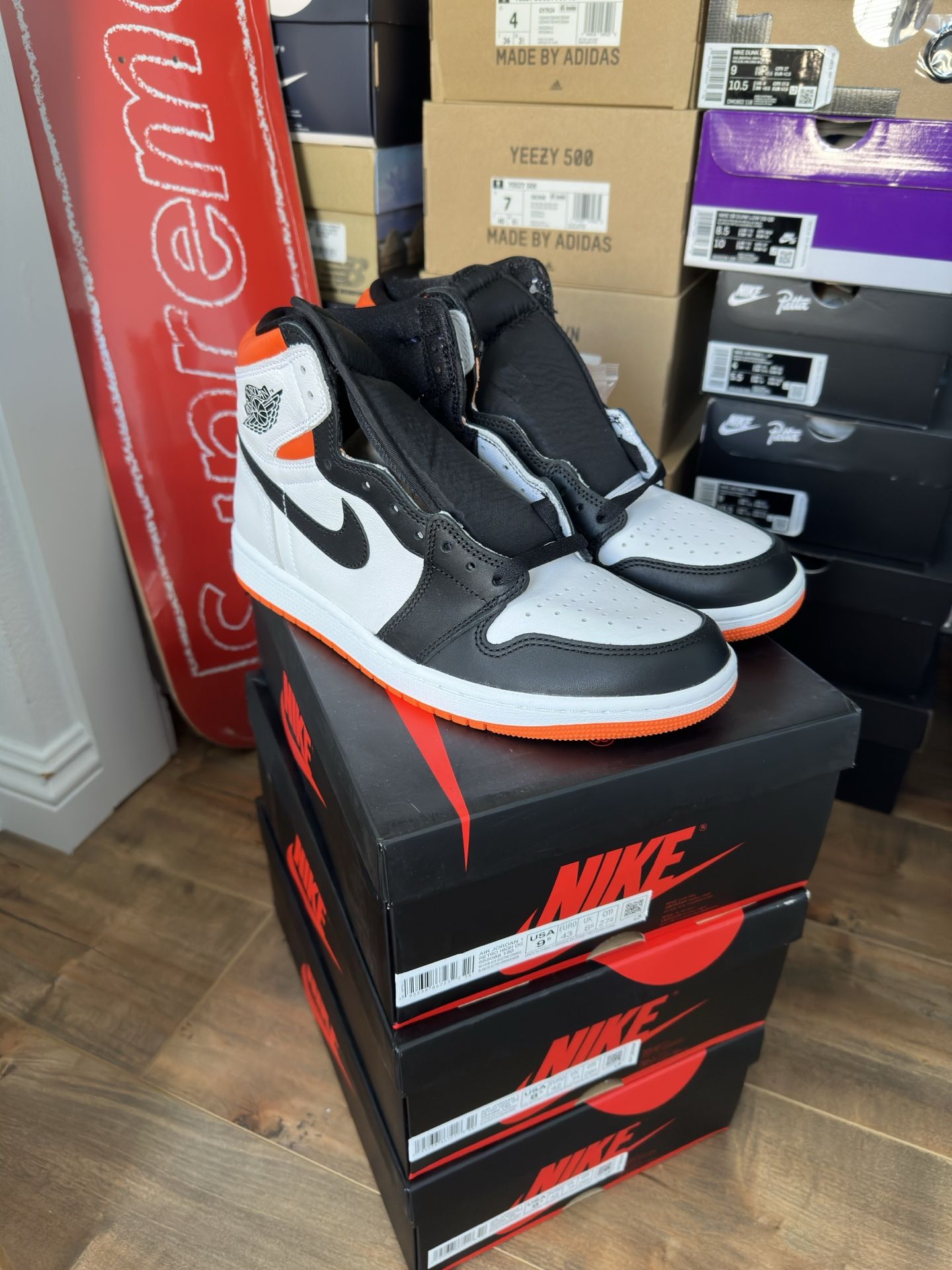Jordan 1 Retro High Electro Orange