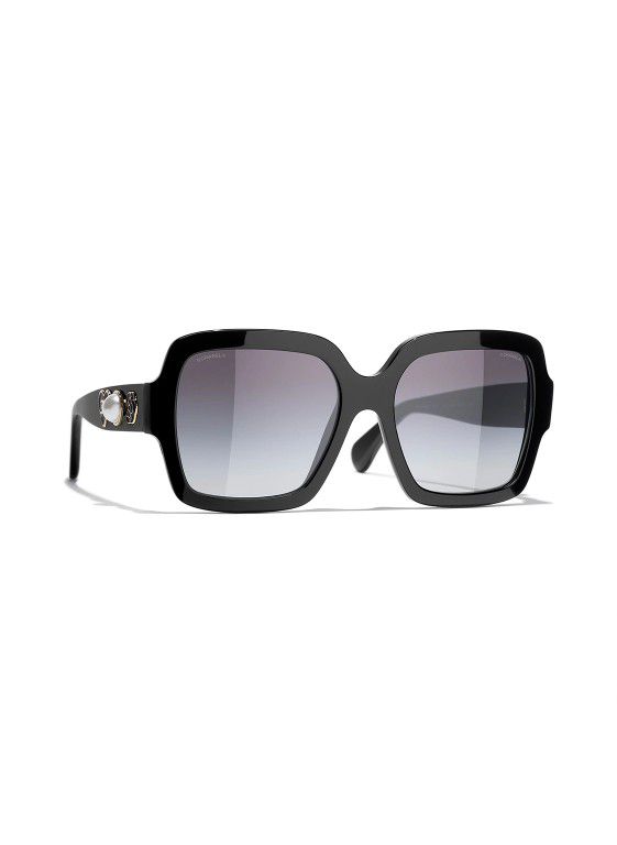CHANEL Square Fall Polarized Sunglasses 4209 Multicolor Brown for Sale in  Miami, FL - OfferUp