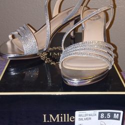 8.5 Sz. Formal Shoes