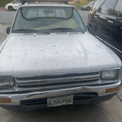 1992 Volvo 240 one owner on offerup