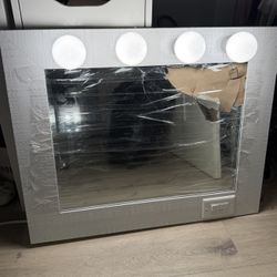 Vanity Mirror 