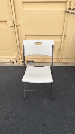 4 Lifetime folding chairs