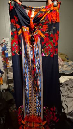 Woman's strapless list dress size large, extra large