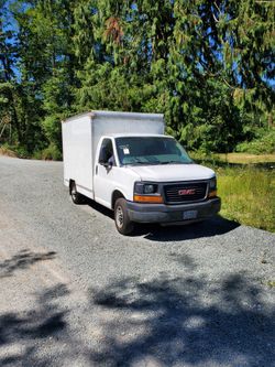 2006 Chevy Express Box Van V8