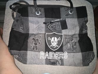 RAIDERS TRAVEL BAG