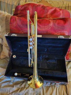 Very Nice Yamaha YTR2320 Trumpet ( Japan)