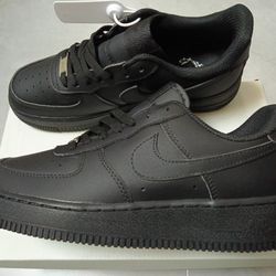 Nike Air Force 1 Man's size 8  Black