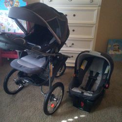 Graco Jogger Stroller With Seat & Car seat With Base