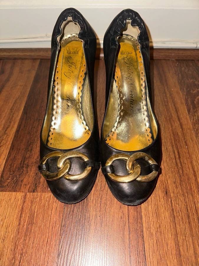 Juicy Couture Pumps