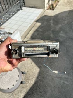 Vintage Solid State AM Car Radio