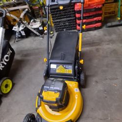 DEWALT 20V XR BRUSHLESS LAWN MOWER SELF PROPELLE 