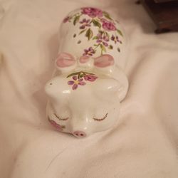 Brand new Vintage 1978 Avon PIG Ceramic Brazil Label Intact Ceramic Floral  firm price $12 pick up only 865 Ellsworth avenue right off of East Livings