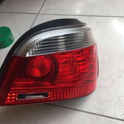 5 series passenger tailight