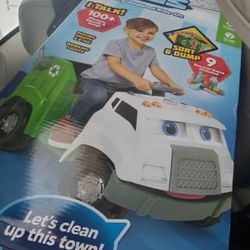 Kid Trax Real Rigs Recycling Truck