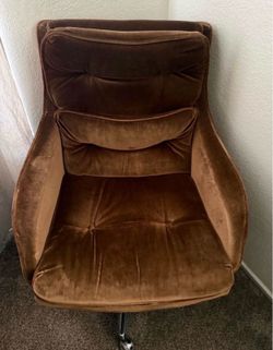 Rolling chair velvet