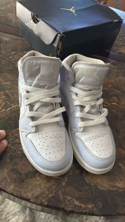 Air Jordan 1s,Size 4y