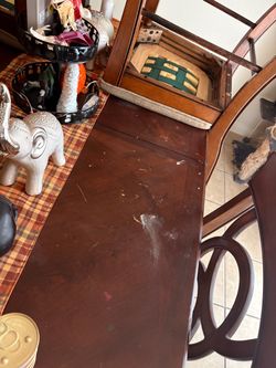 Table with four chairs