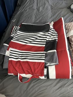 Striped Bedding Set