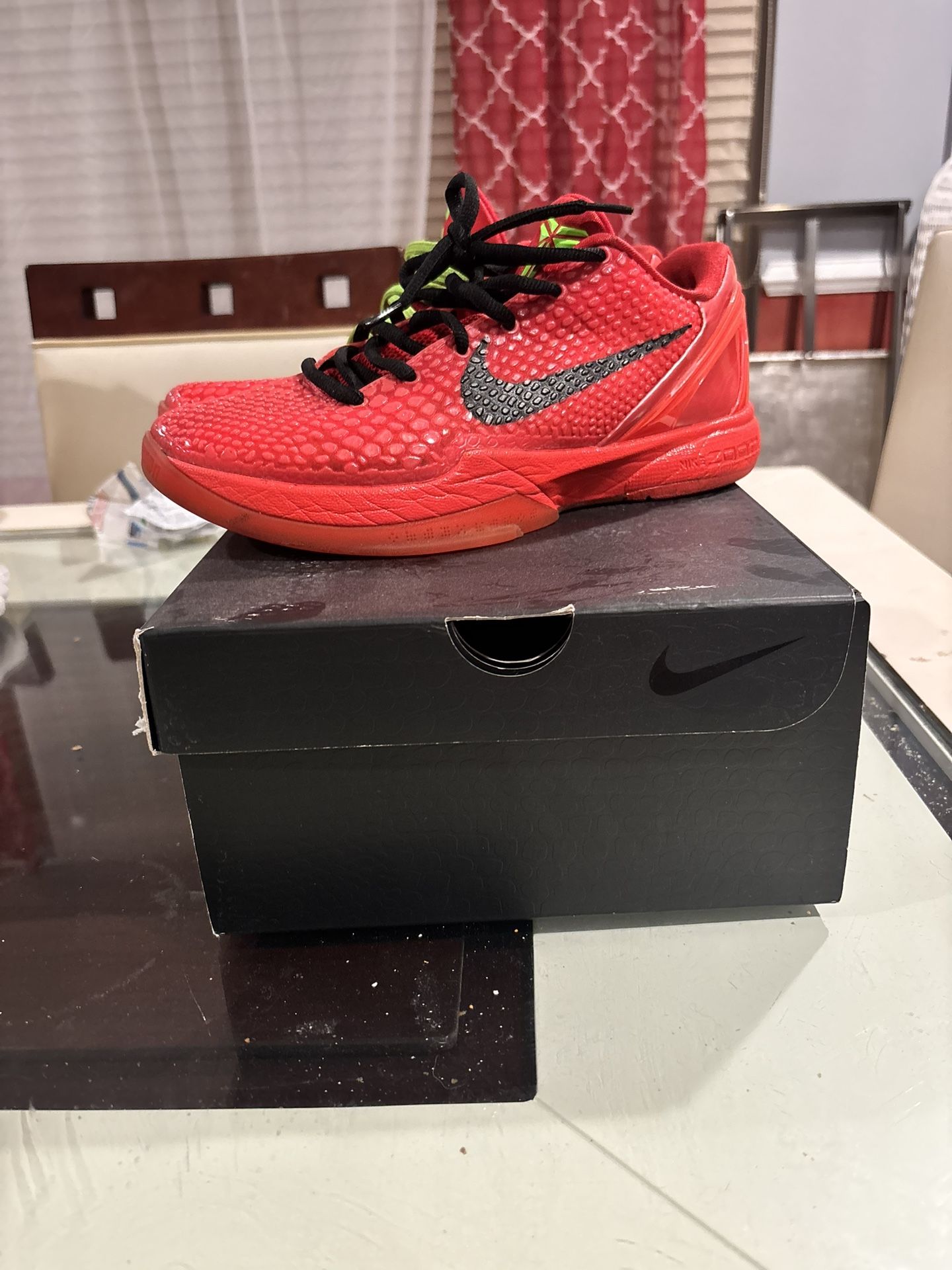 Reverse Kobe Grinches