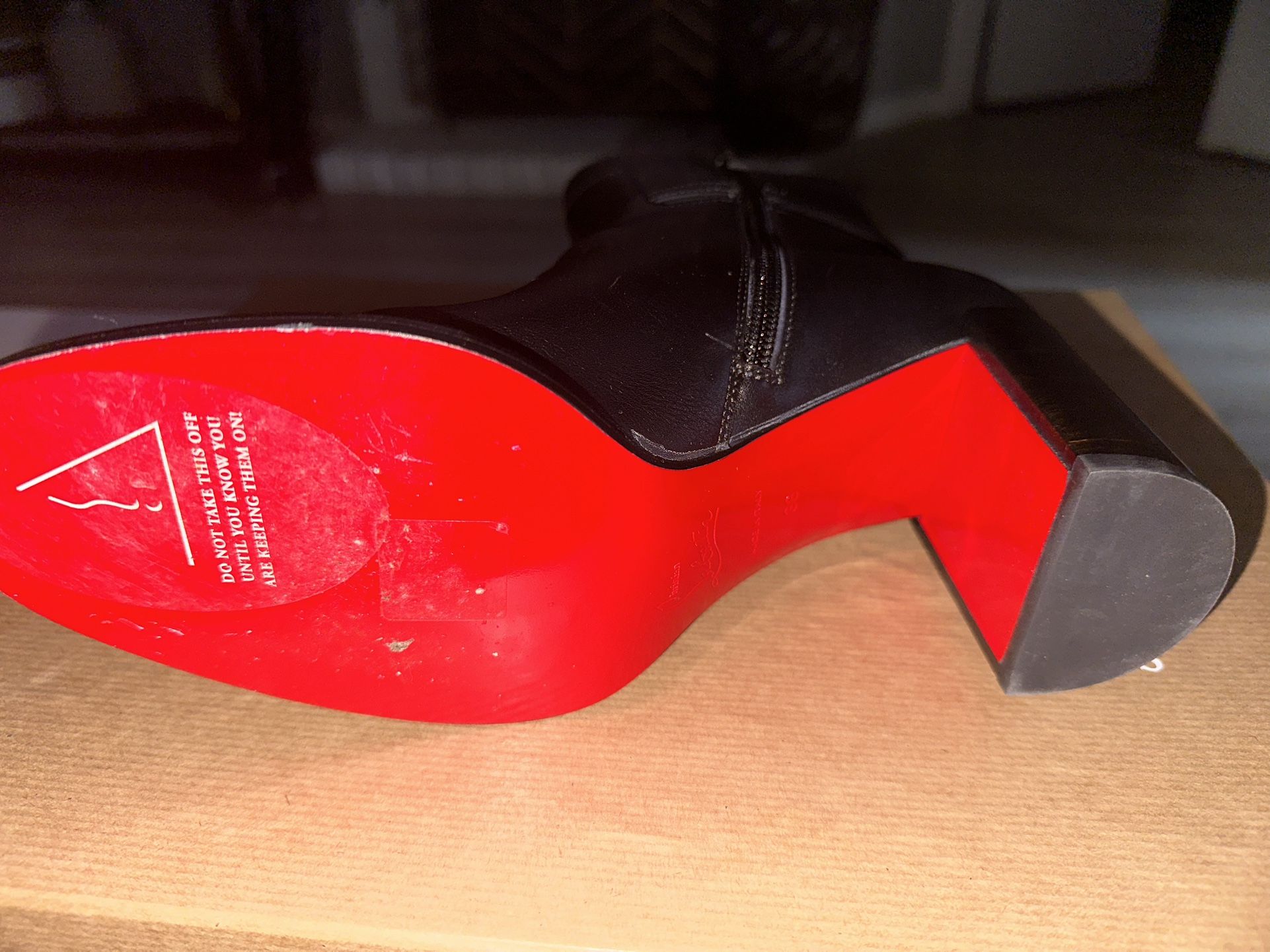 Never worn-Christian Louboutin-Lock Booty 70