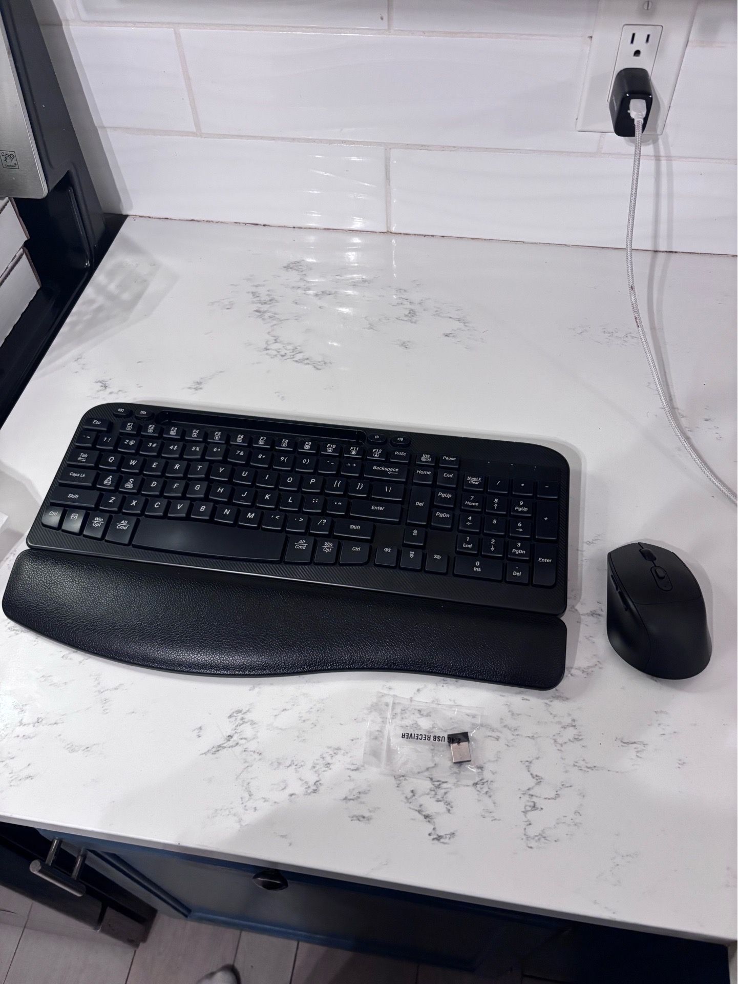 Bluetooth mouse and keyboard