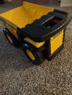 Tonka steel classics dump truck