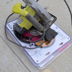 Ryobi Chorded Circular Saw (5 1/2" Blade) + Free New Blade