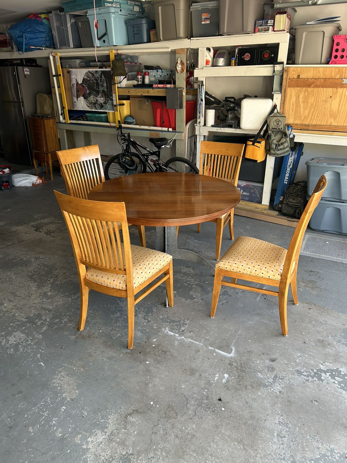 Dinette Table
